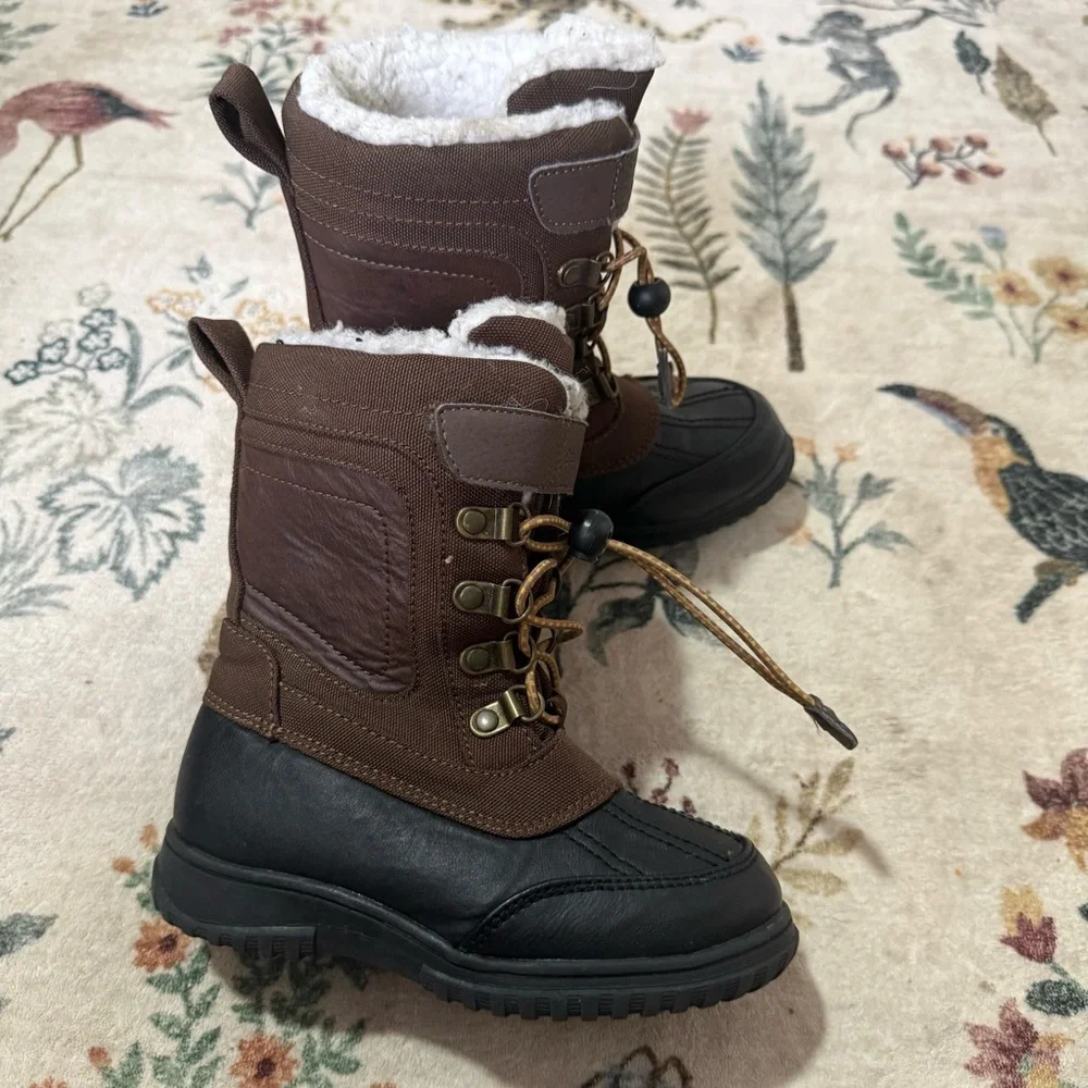 Eddie Bauer Brown and Black Winter Boots with Fur Lining 11